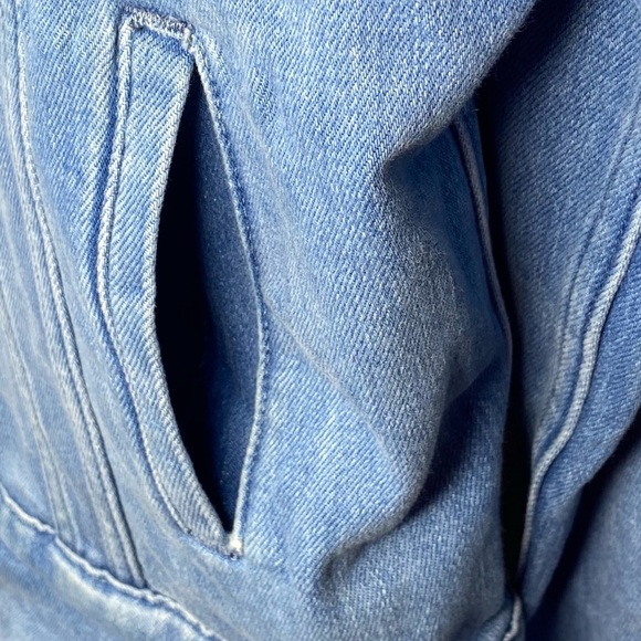 Frame ⌘ Scalloped Edge Cropped Willoughsby Denim Jeans Jacket ⌘ Light Blue ⌘ S - Picture 12 of 17